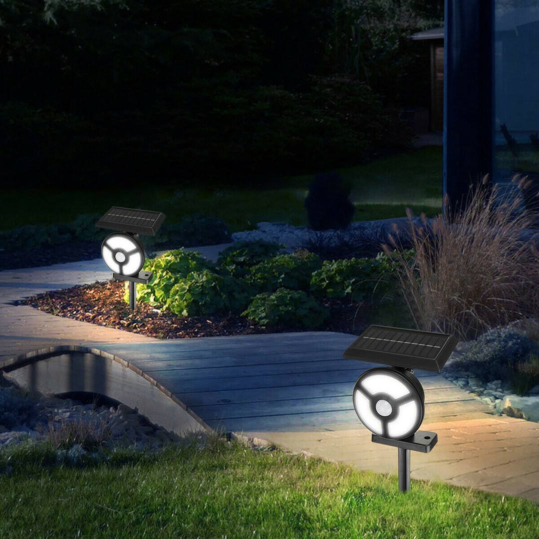 💡 Faro LED da Giardino con Pannello Solare a Picchetto – 56 COB, Sensore PIR, IP65