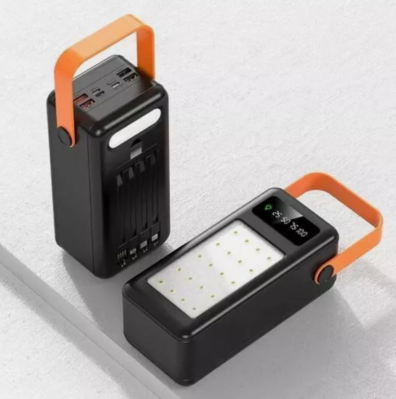 🔋 Power Bank Universale 60.000 mAh con Ricarica Veloce, 4 Porte USB, Torcia e Faro LED 20 LuminI